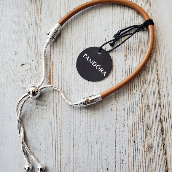 Pandora - Picture 1 of 5